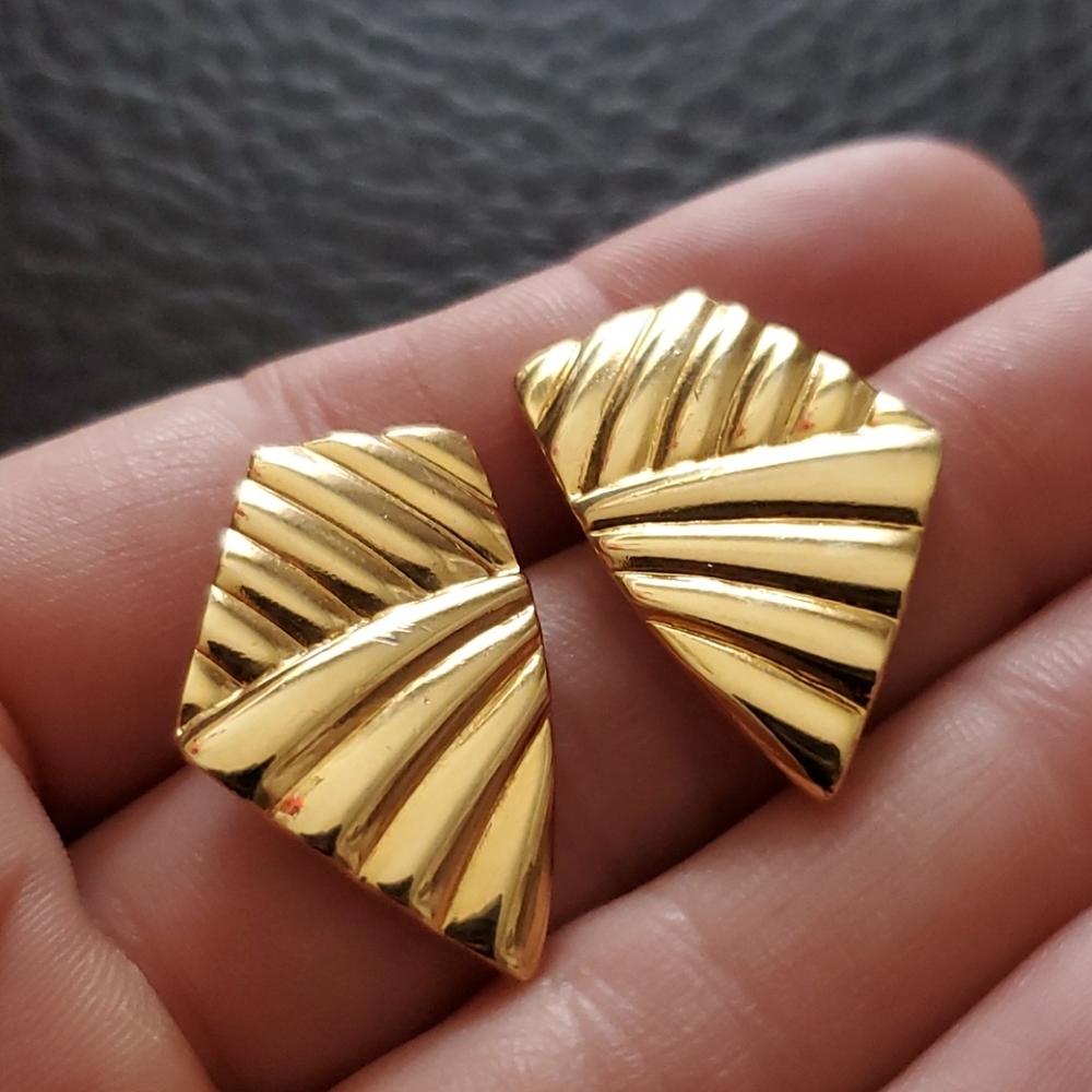 VTG Faberge earrings